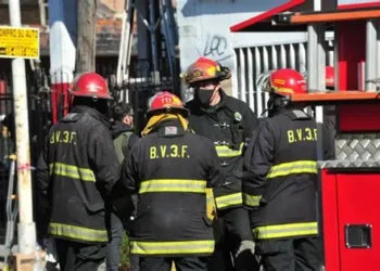 Incendio en una vivienda de Pablo Podestá: cuatro dotaciones de bomberos trabajaron en el lugar
