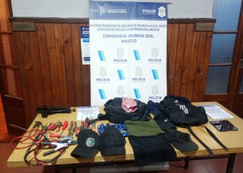 Intentaron entrar a una vivienda en Morón y cuatro personas fueron detenidas